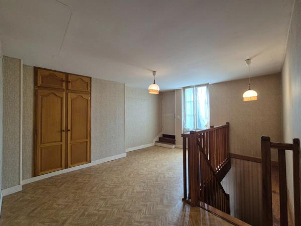 Indre (36) : maison à vendre 4 pièces de 126 m2