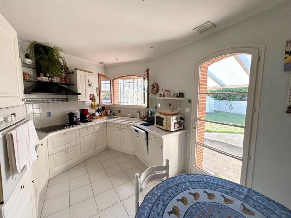 Maison 4 pièce(s) 110 m2 de plain pied sur 1326 m² de terrain