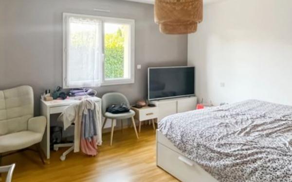 Maison à louer    5 pièces •  Saint-Pierre-du-Mont