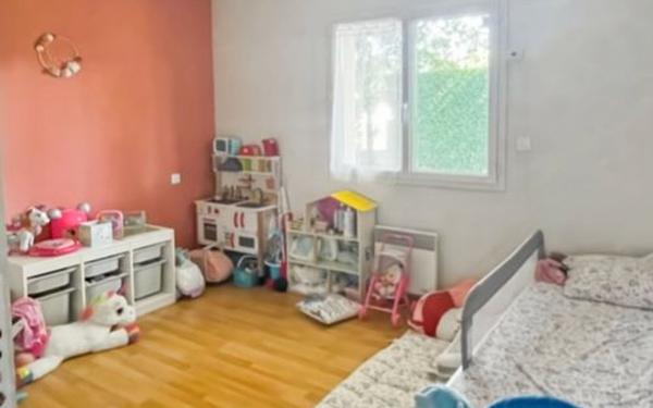 Maison à louer    5 pièces •  Saint-Pierre-du-Mont