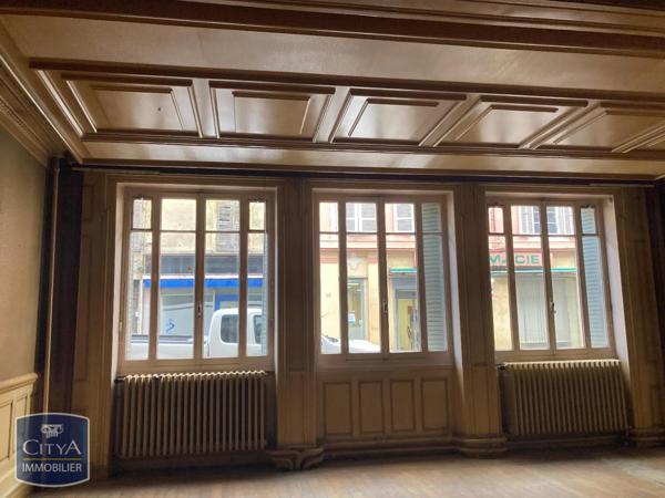 Local professionnel à vendre 118m²