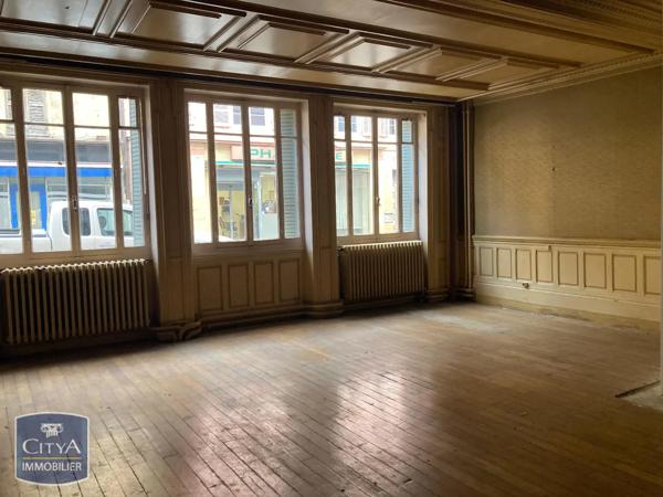 Local professionnel à vendre 118m²