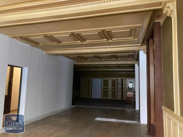 Local professionnel à vendre 118m²