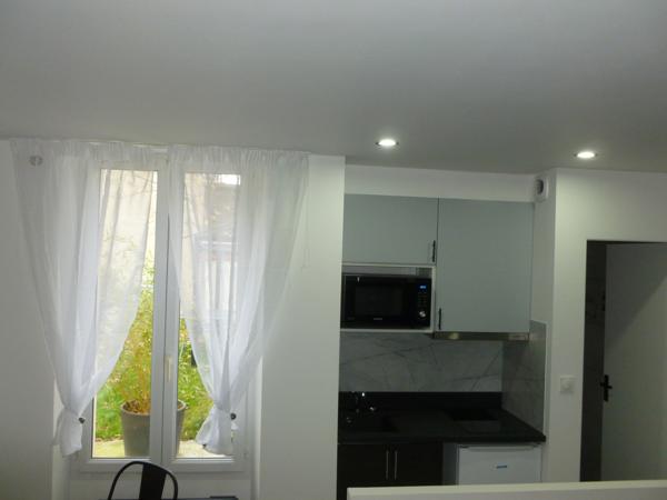 Meublé de type 2 , entièrement rénové de 40.78 m2 situé à RE