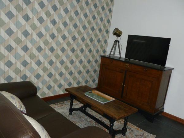 Meublé de type 2 , entièrement rénové de 40.78 m2 situé à RE