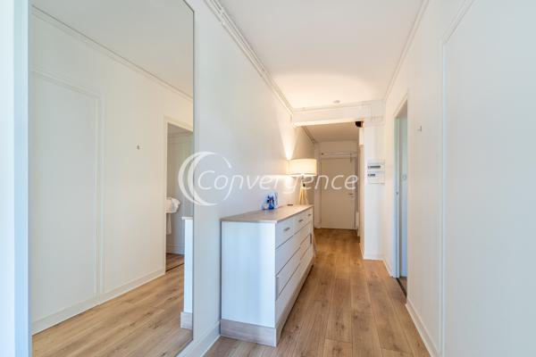 Appartement
                                                                                                                                                                                                                                                                                                                        5 pièce(s)                                                                                                                                                                                                          3 chambre(s)                                                                                                                                                                                                          116.8  m²