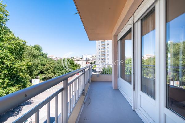 Appartement
                                                                                                                                                                                                                                                                                                                        5 pièce(s)                                                                                                                                                                                                          3 chambre(s)                                                                                                                                                                                                          116.8  m²