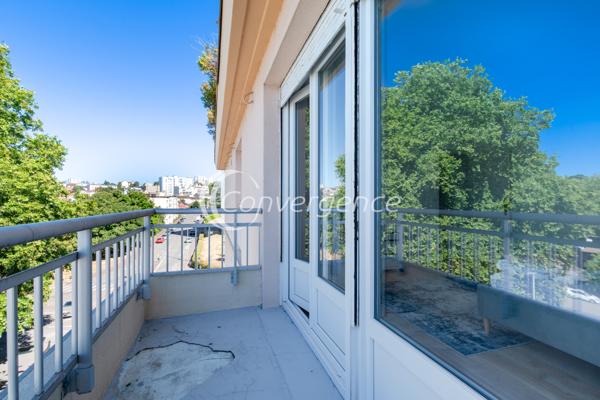 Appartement
                                                                                                                                                                                                                                                                                                                        5 pièce(s)                                                                                                                                                                                                          3 chambre(s)                                                                                                                                                                                                          116.8  m²