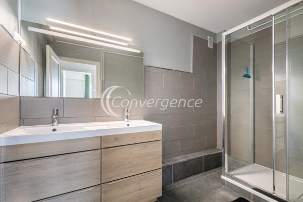 Appartement
                                                                                                                                                                                                                                                                                                                        5 pièce(s)                                                                                                                                                                                                          3 chambre(s)                                                                                                                                                                                                          116.8  m²