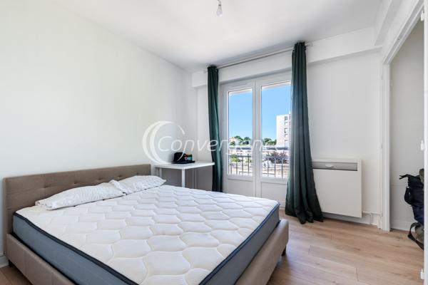 Appartement
                                                                                                                                                                                                                                                                                                                        5 pièce(s)                                                                                                                                                                                                          3 chambre(s)                                                                                                                                                                                                          116.8  m²