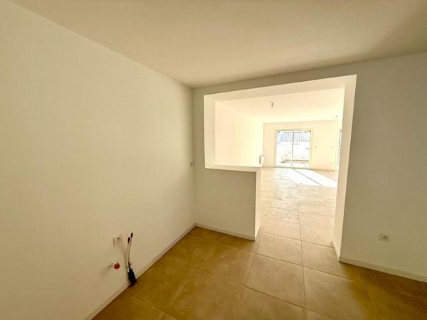 Pavillon neuf de 100m² sur 299m² de terrain