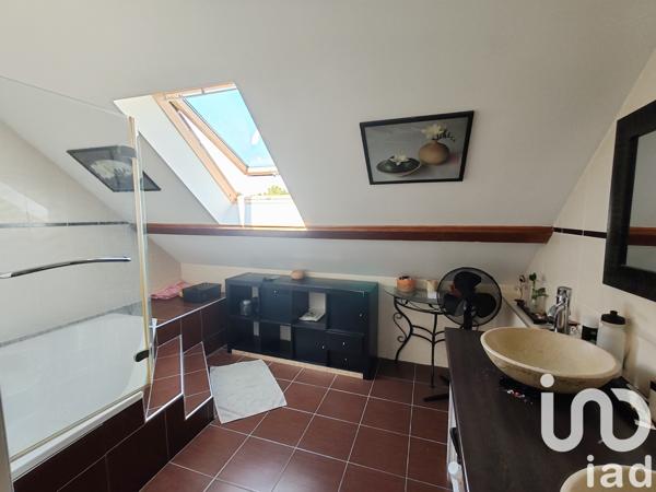 Maison à vendre 7 pièces 180 m² Neuilly-le-Réal