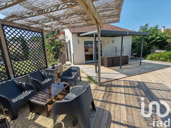 Maison à vendre 7 pièces 180 m² Neuilly-le-Réal