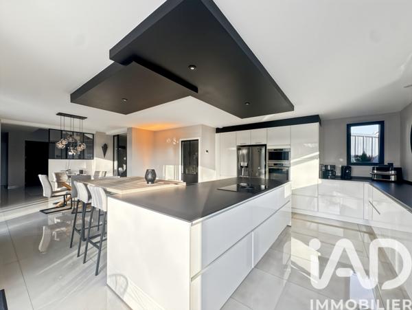 Maison à vendre 5 pièces 150 m² La Gouesnière