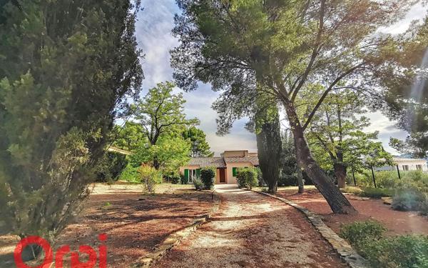 Maison à vendre    6 pièces •  La Cadière-d'Azur