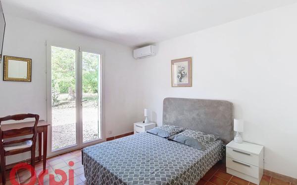 Maison à vendre    6 pièces •  La Cadière-d'Azur