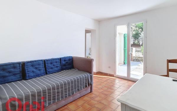 Maison à vendre    6 pièces •  La Cadière-d'Azur