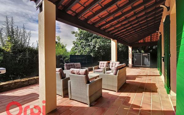 Maison à vendre    6 pièces •  La Cadière-d'Azur