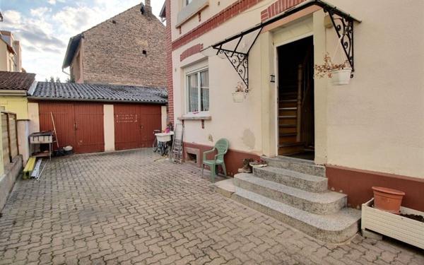 Appartement à vendre    5 pièces • 108 m2 Schiltigheim