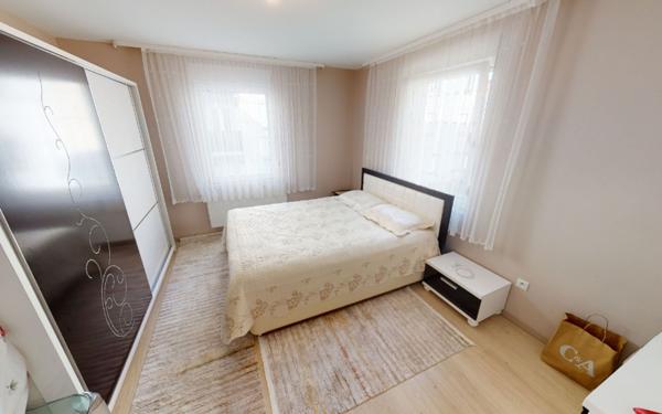 Appartement à vendre    5 pièces • 108 m2 Schiltigheim