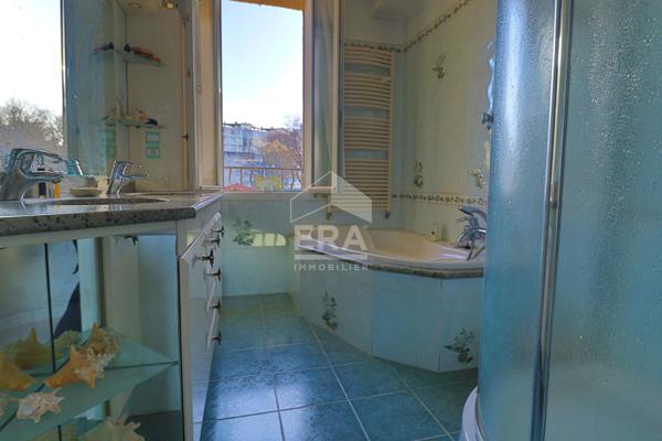 Maison familiale 6 pièces avec jardin, piscine et dépendance