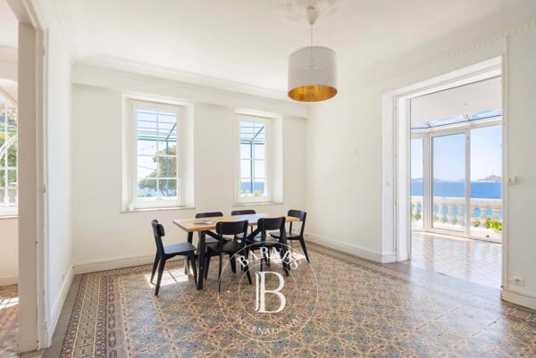 Marseille 7ème, Maison 4 Chambres -  181 m² à vendre