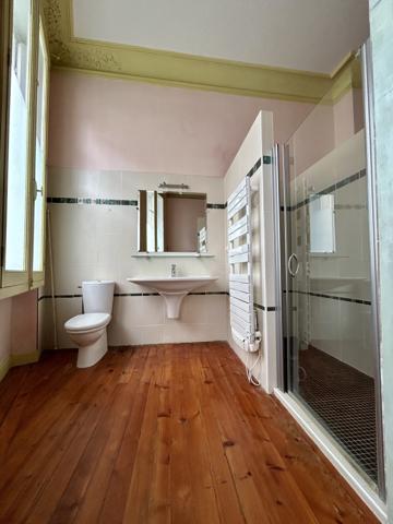 Appartement 4 pièce(s) 2 chambre(s) 148 m²