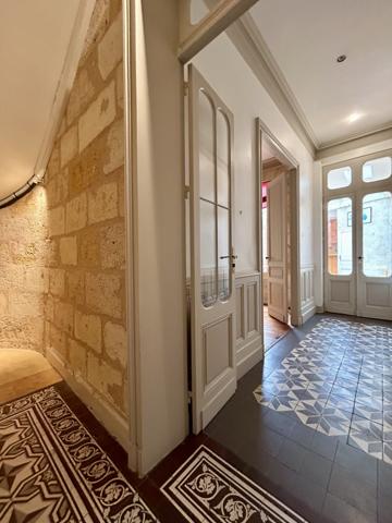 Appartement 4 pièce(s) 2 chambre(s) 148 m²