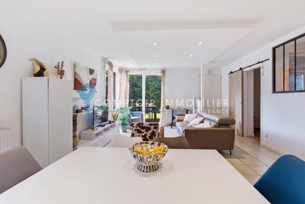 Maison
                                                                                                                                                                                                                                                                                                                        6 pièce(s)                                                                                                                                                                                                          4 chambre(s)                                                                                                                                                                                                          103.24  m²