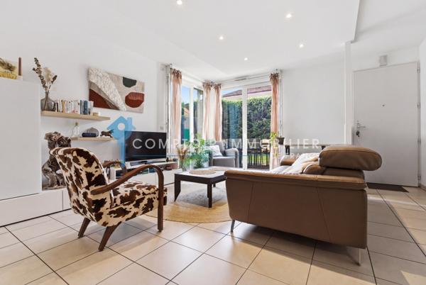 Maison
                                                                                                                                                                                                                                                                                                                        6 pièce(s)                                                                                                                                                                                                          4 chambre(s)                                                                                                                                                                                                          103.24  m²