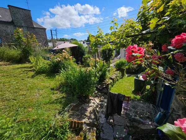 A VENDRE MAISON EN PIERRES DINAN AVEC JARDIN