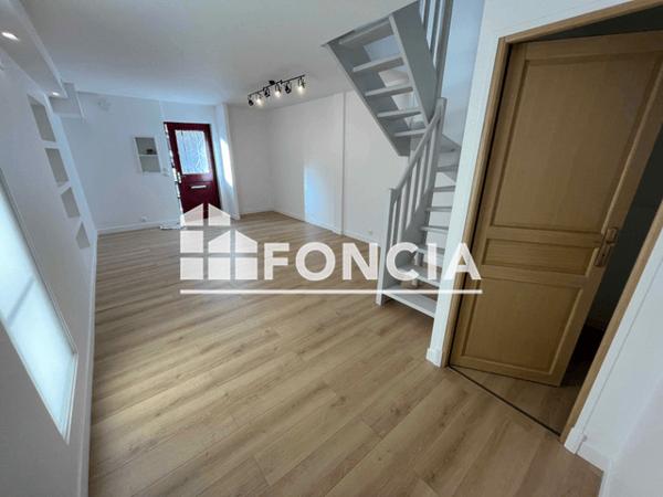 Location Maison 5 pièces 105 m² - 8-10 RUE AUGUSTE CHEVALLIER Tours 37000