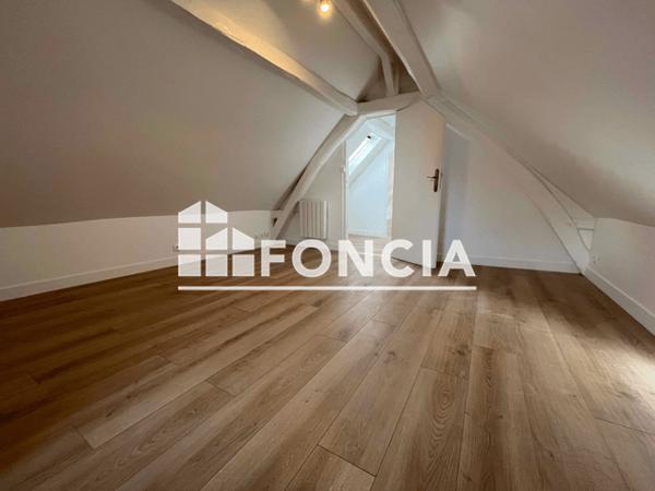 Location Maison 5 pièces 105 m² - 8-10 RUE AUGUSTE CHEVALLIER Tours 37000