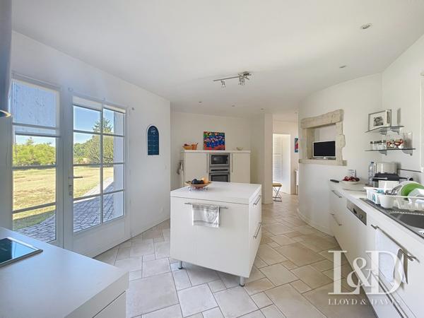 St-Sulpice de Royan : maison d'architecte 203m²avec piscine