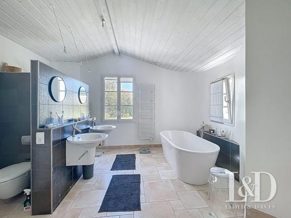 St-Sulpice de Royan : maison d'architecte 203m²avec piscine