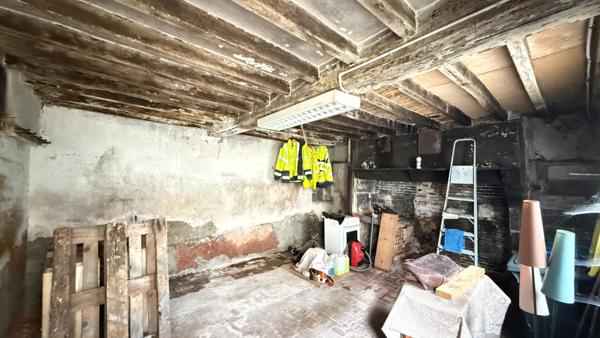 NOAILLES PROCHE Maison à Vendre 4 pièces- dépendance, grange, hangar , jardin