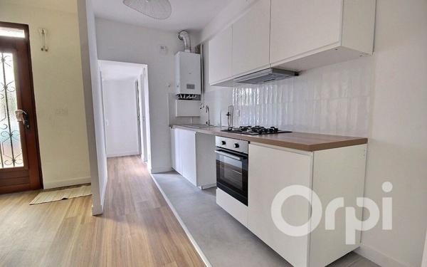 Appartement à vendre    3 pièces • 48,68 m2 Trappes