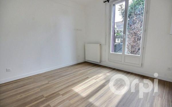 Appartement à vendre    3 pièces • 48,68 m2 Trappes