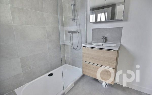 Appartement à vendre    3 pièces • 48,68 m2 Trappes