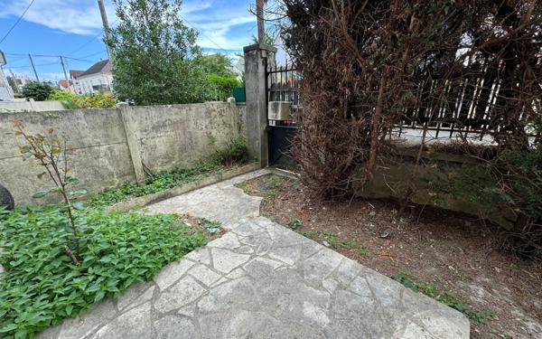 Appartement à vendre    3 pièces • 48,68 m2 Trappes