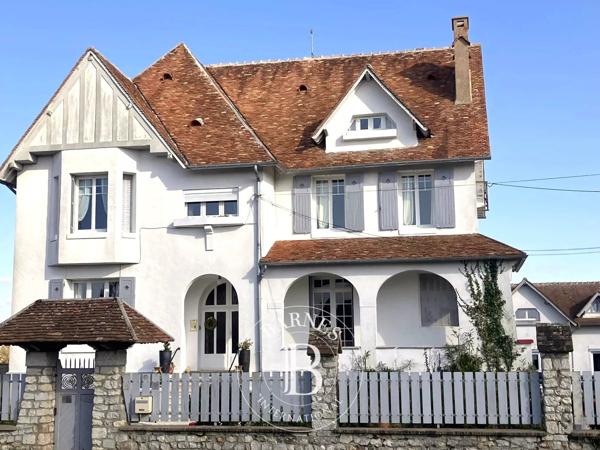 Aubigny-sur-Nère, Villa   à vendre