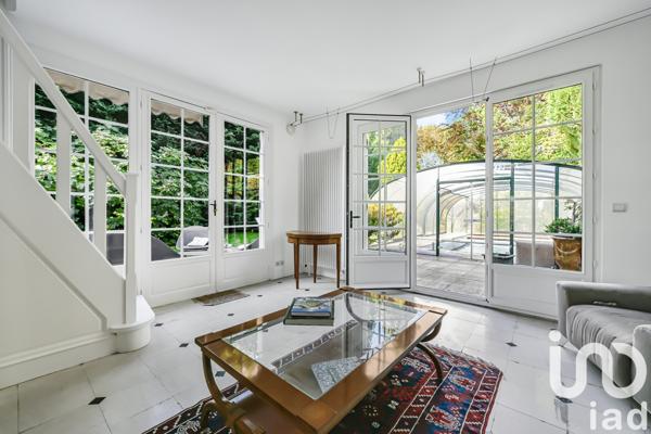 Maison à vendre 10 pièces 250 m² La Celle-Saint-Cloud