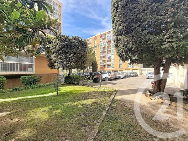 Appartement T3 à vendre  3 pièces - 64,21 m 2   MARSEILLE  - 13014