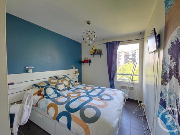 Appartement T3 à vendre  3 pièces - 64,21 m 2   MARSEILLE  - 13014