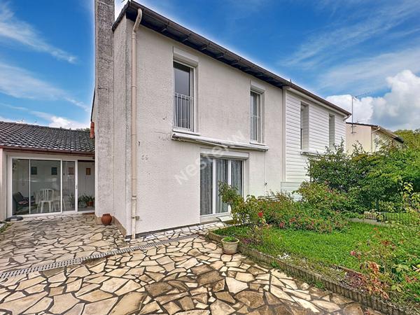 Charmante Maison a Vendre a Poitiers - 4 Chambres et Terrain Clos !