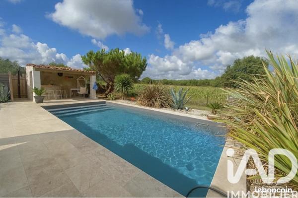 Maison à vendre 5 pièces 150 m² Roquefort