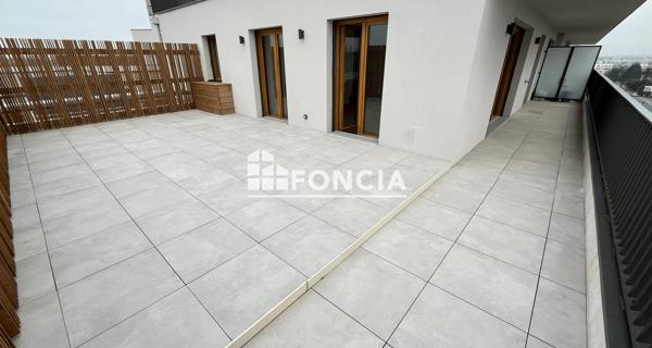 Location Appartement 5 pièces 98.2 m² - Châtenay-malabry 92290