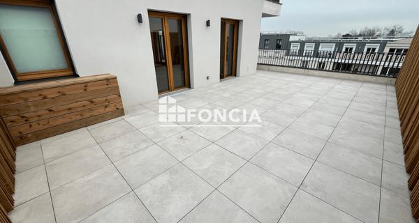 Location Appartement 5 pièces 98.2 m² - Châtenay-malabry 92290