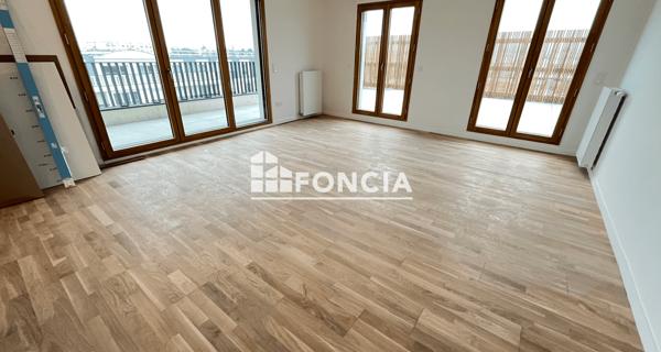 Location Appartement 5 pièces 98.2 m² - Châtenay-malabry 92290