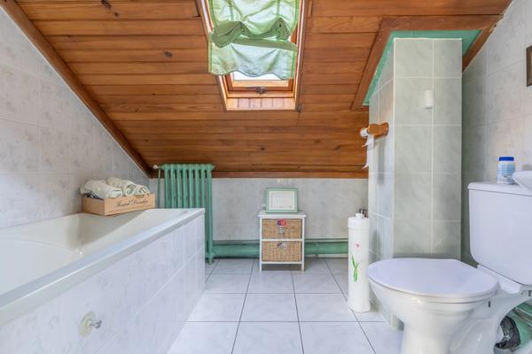 Maison
         8 pièces
        - 197 m² 535 000 € *